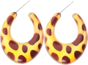 1pair Vintage Resin C-shaped Earrings for Women Stylish Hoop Comfortable Drop Earrings Unique Design for Any Occasion