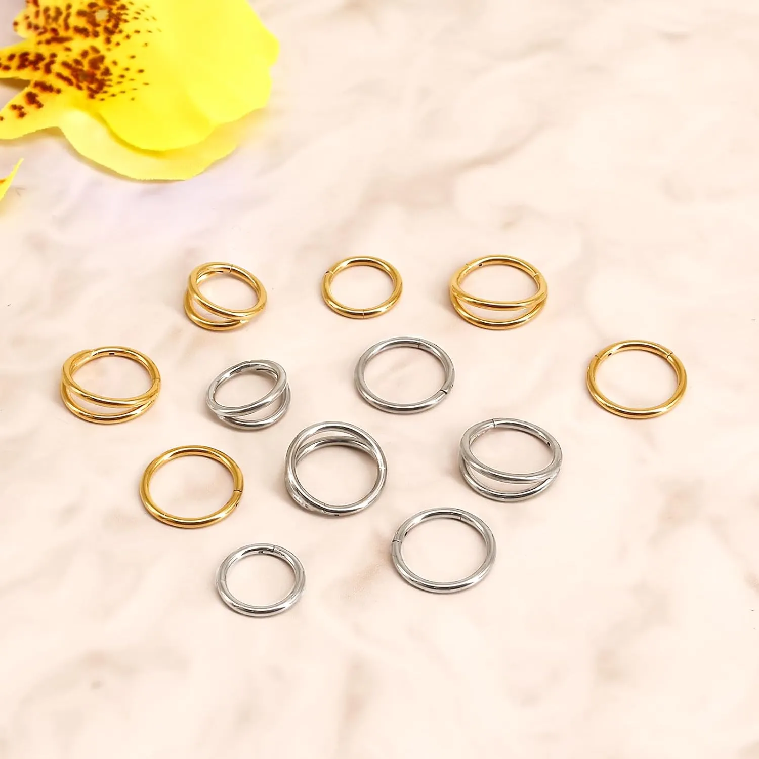 2Pcs Titanium Nose Rings Hoop 20G 18G 16G Double Hoop Nose Ring Diameter 6mm to 10mm Cartilage Helix Daith Rook Earring Hinged Septum Segment Ring Clicker Piercing Silver-Gold-Rose Gold-Black