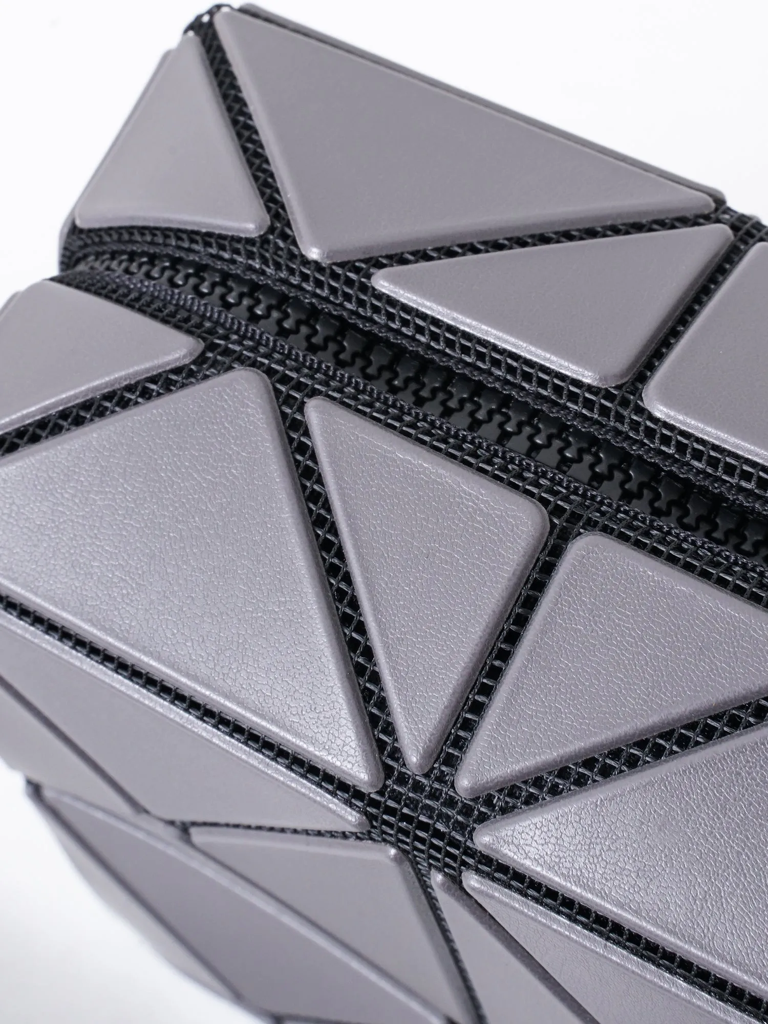 CUBOID_14-CHARCOAL GRAY_BB36AG661