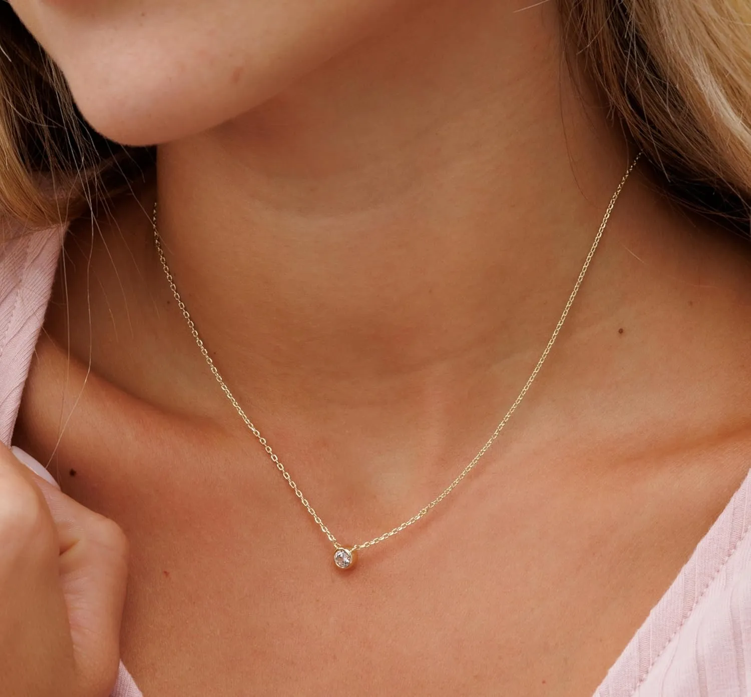 Galis Dainty Necklace - Gold Plated 18" Choker for Women with Dainty Small Round Faux Diamond Pendant, Trendy Necklaces for Women, with CZ Solitaire Lobster Clasp, Minimalist Gift