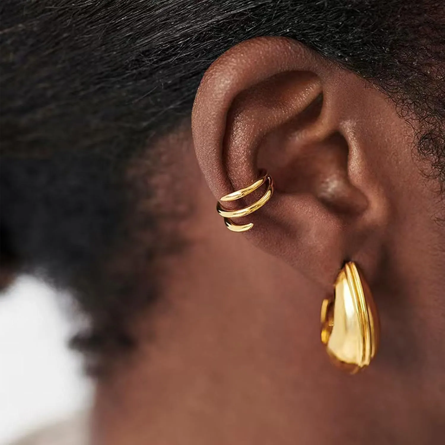 Gold Clip on Earrings Cartilage Earrings for Women Ear Cuffs for Women Non Piercing Silver Cuff Earrings 14K Gold Huggie Hoop Earring Gold Jewelry