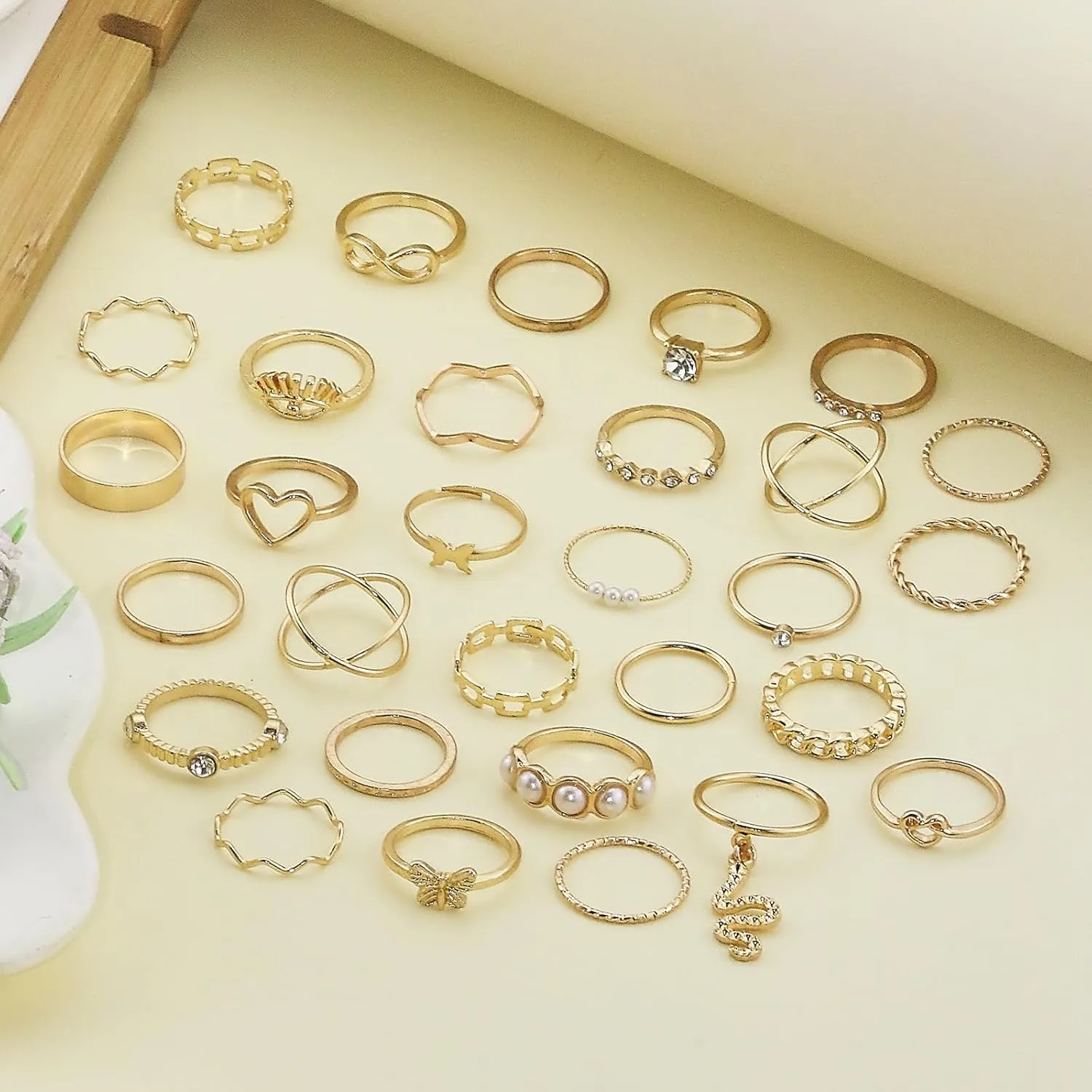 Gold Silver Rings Set for Women Vintage Gold Stacking Knuckle Rings Boho Trendy Dainty Cute Sparkling Aesthetic Finger Rings Jewelry Prom Costume Accessories