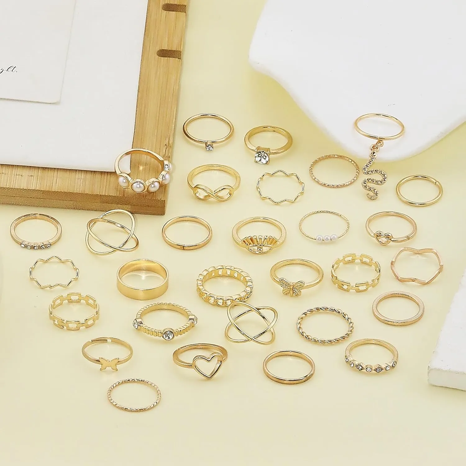 Gold Silver Rings Set for Women Vintage Gold Stacking Knuckle Rings Boho Trendy Dainty Cute Sparkling Aesthetic Finger Rings Jewelry Prom Costume Accessories