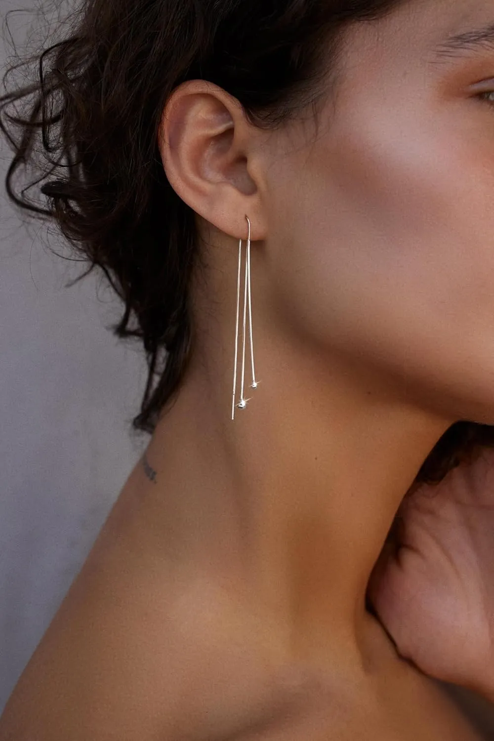 Gold/Silver Dangle Earrings for Women Dainty Long Hanging Chain Earrings Trendy Hypoallergenic Dangling Pearl Threader Earrings for Women Non-Tarnish Jewelry