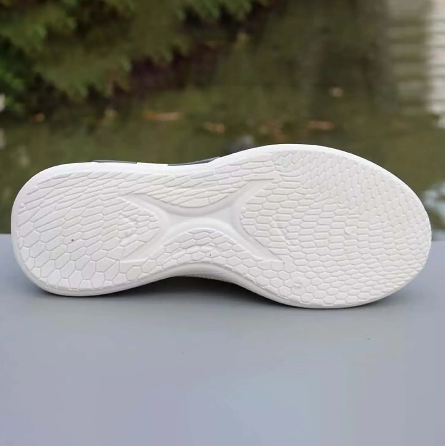 Men's Breathable Mesh Casual Shoes Summer Lightweight Sports Sneakers for Walking Running Comfortable Non Slip