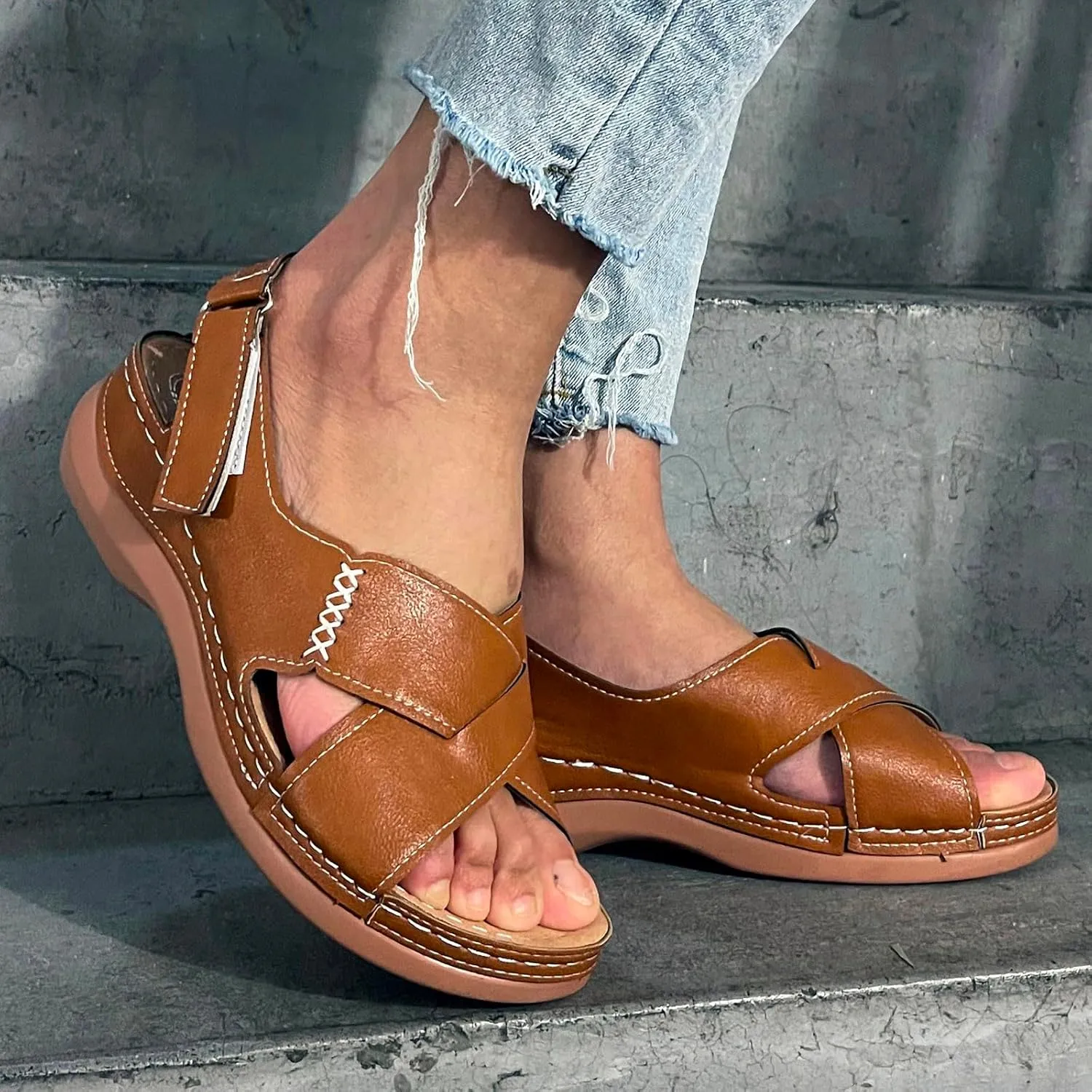 Sandals for Women Comfortable Walking Shoes Lightweight Flat Women's Slip on Beach Shoes