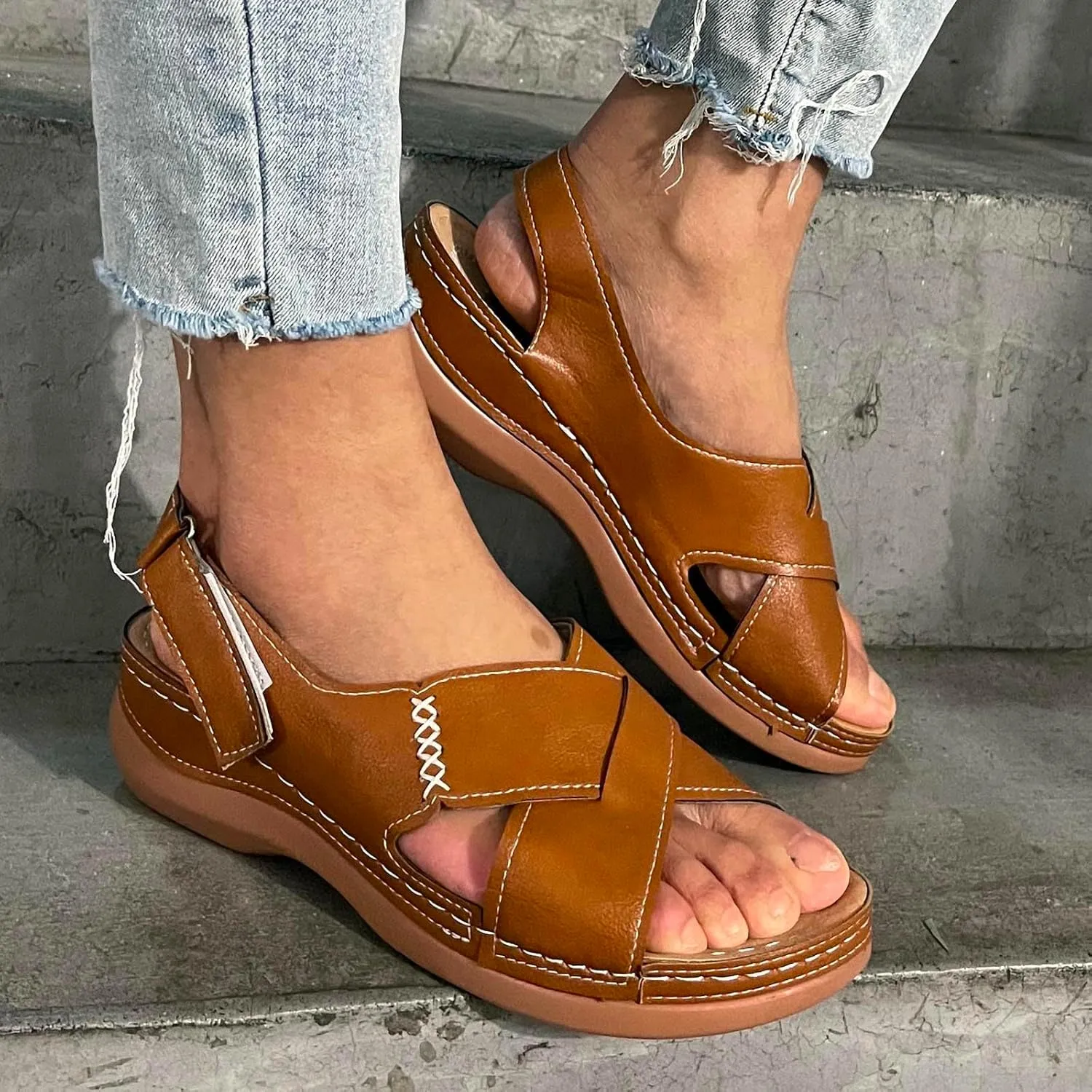 Sandals for Women Comfortable Walking Shoes Lightweight Flat Women's Slip on Beach Shoes