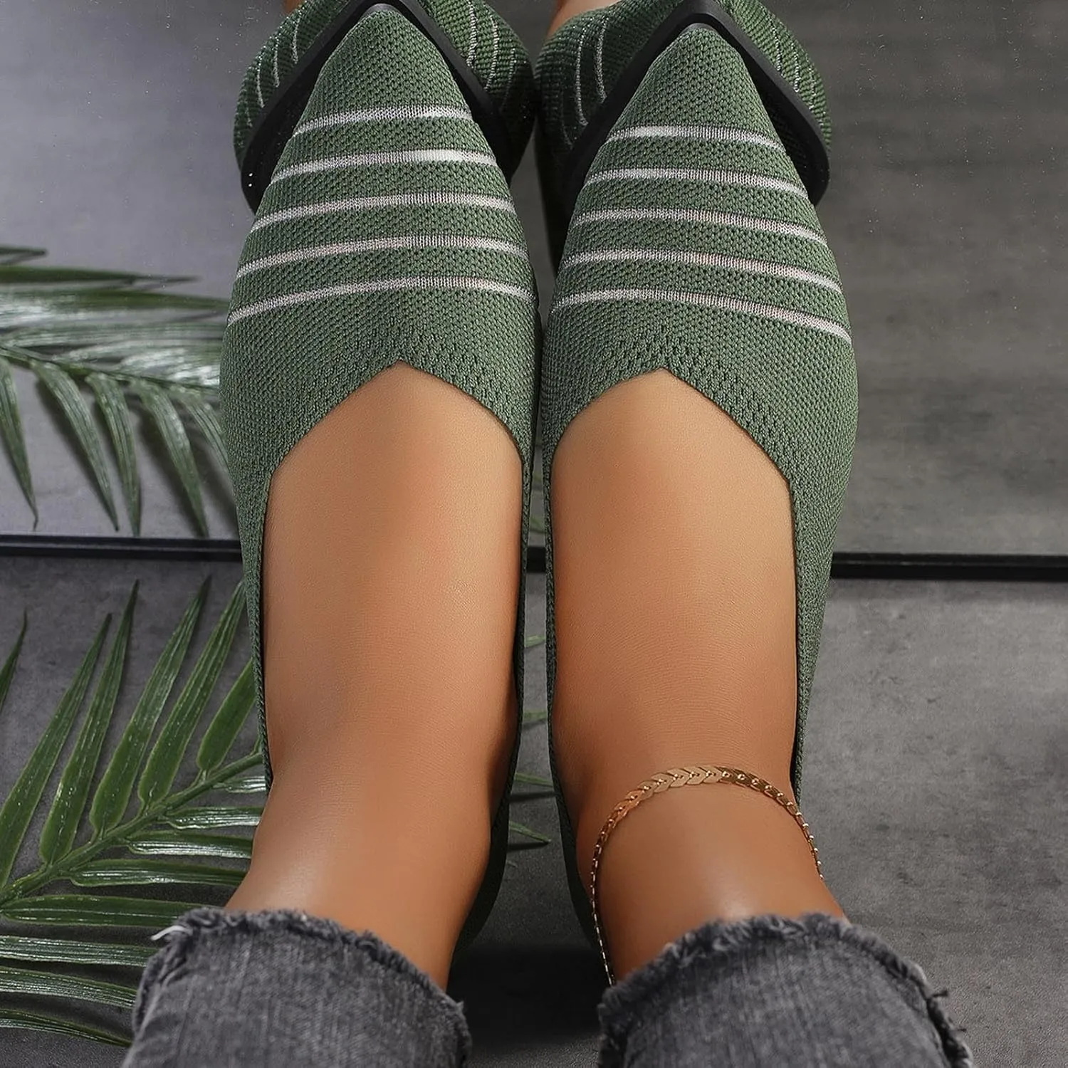 Women's Retro Flat Shoes Flying Weave Round Head Shallow Mouth One Foot Stirrup Single Shoes Work Single Shoes